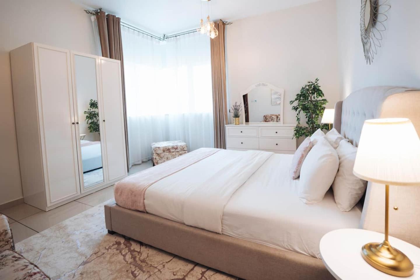 Charming Warm Suite With Amazing Views Of The City Dubai Exterior photo
